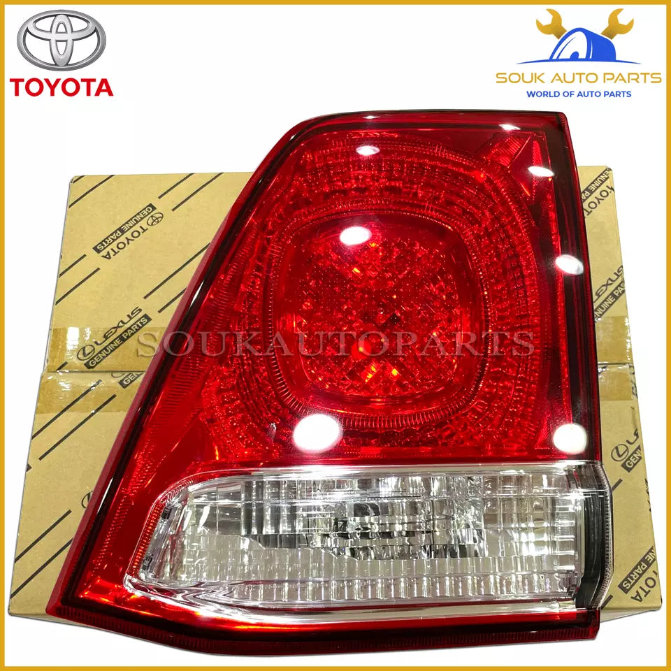 81581-60180 Genuine Toyota LENS AND BODY, REAR LAMP, RH 8158160180 LAND CRUISER
