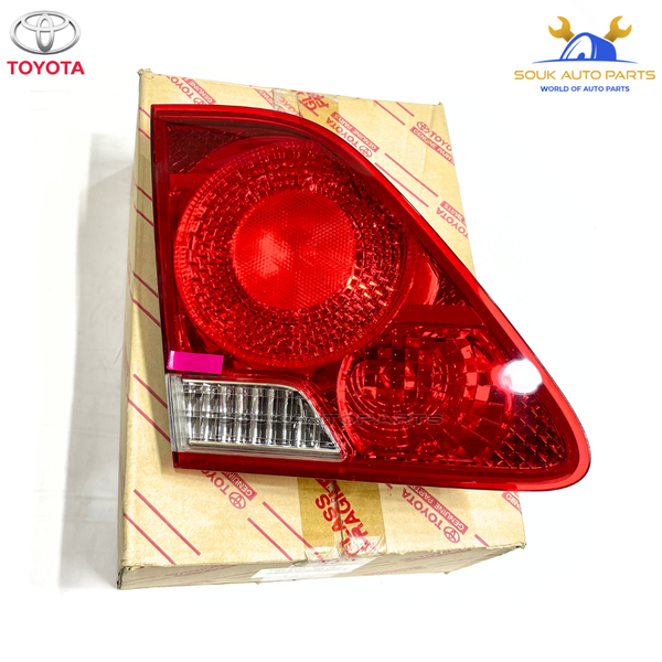 81590-30140 Genuine Toyota LAMP ASSY, REAR, LH For CROWN MAJESTA OEM